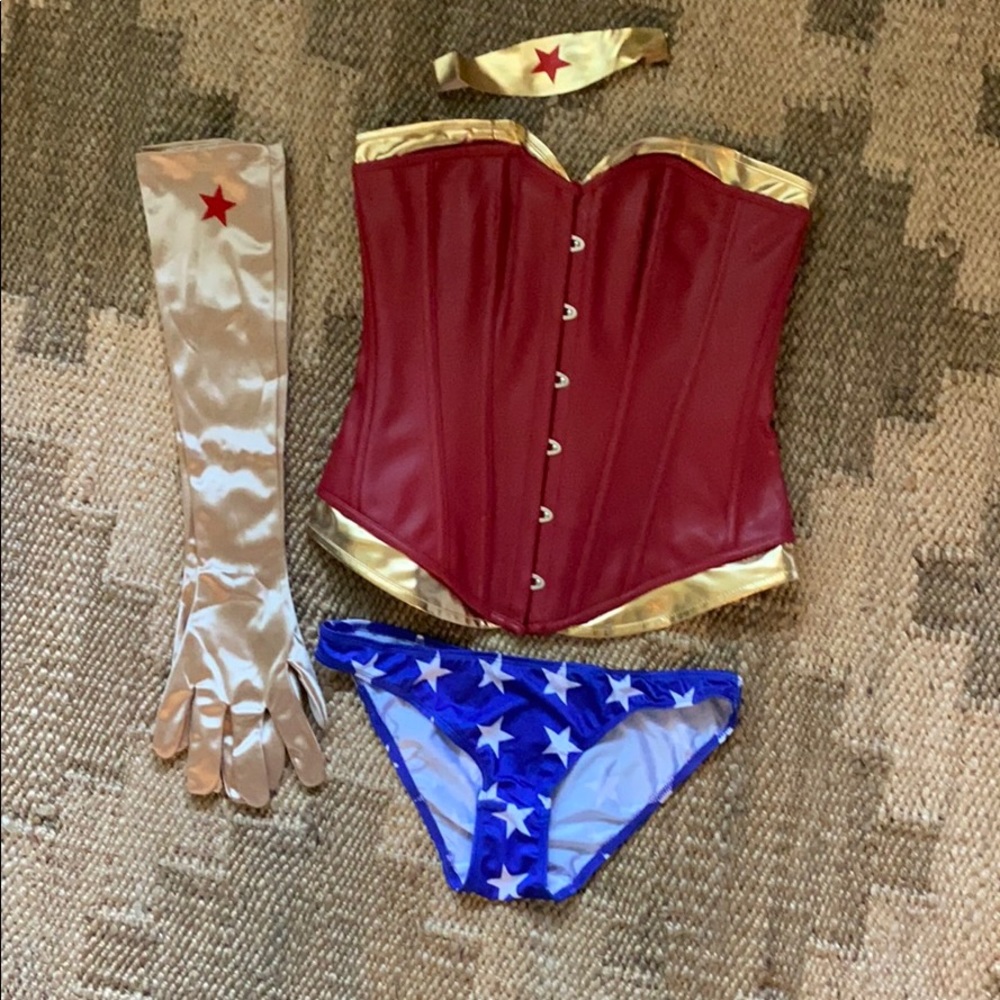 Wonder Woman costume S
